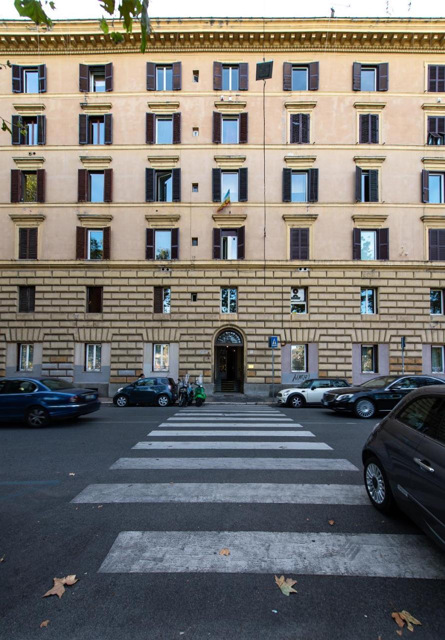 Lungotevere Ripa Рим Екстер'єр фото